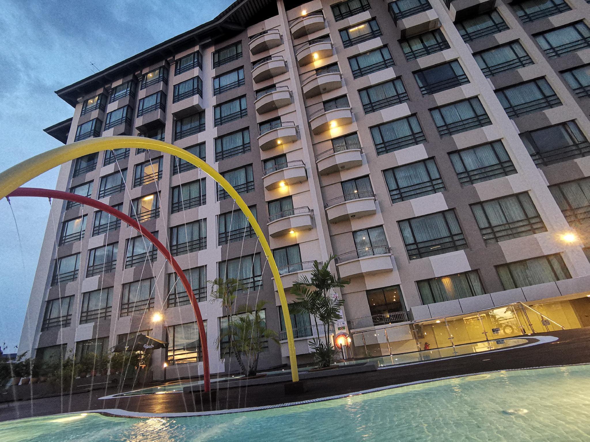 Hotel Sabah Oriental 4*