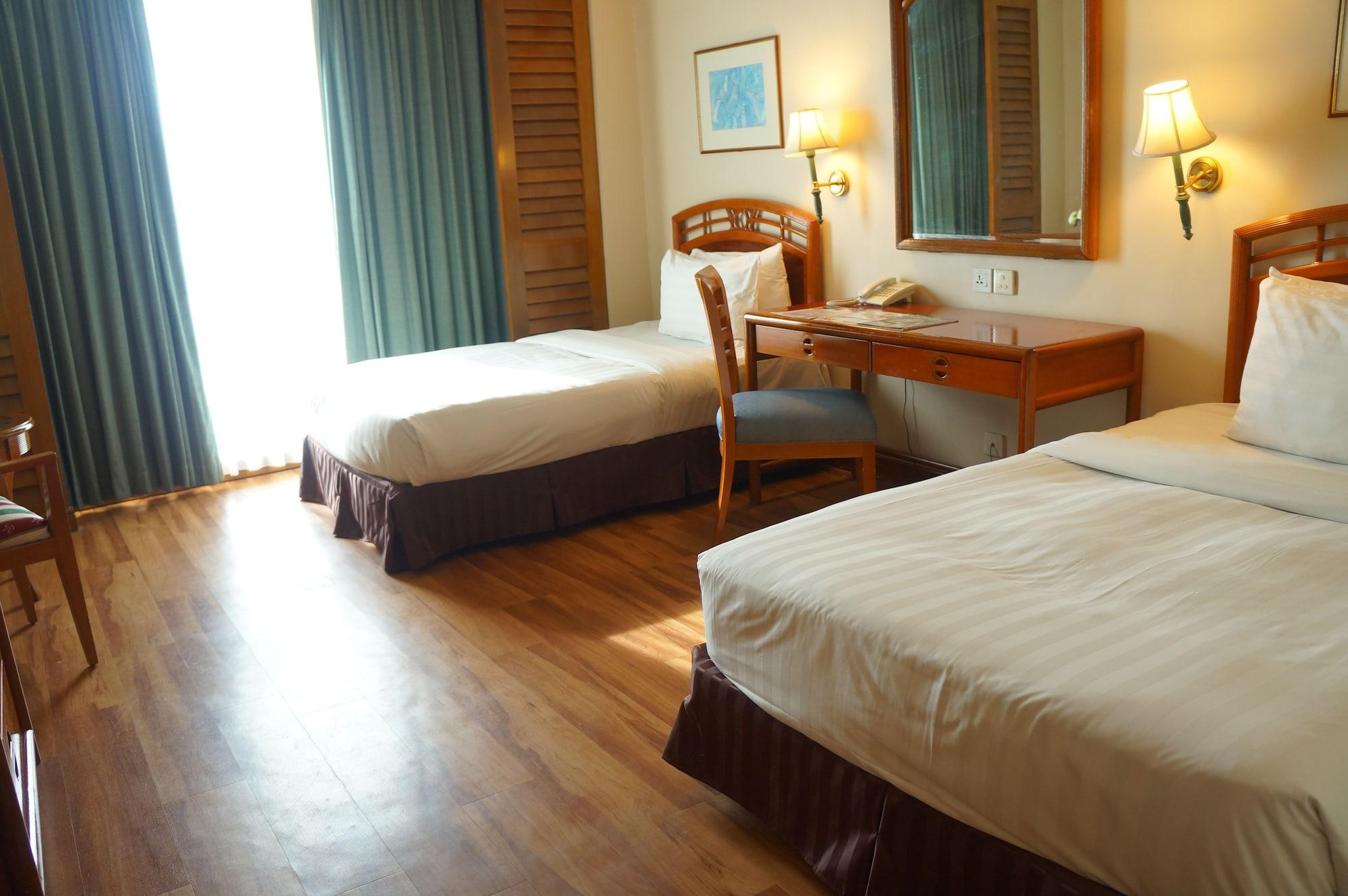 Hotel Sabah Oriental 4*