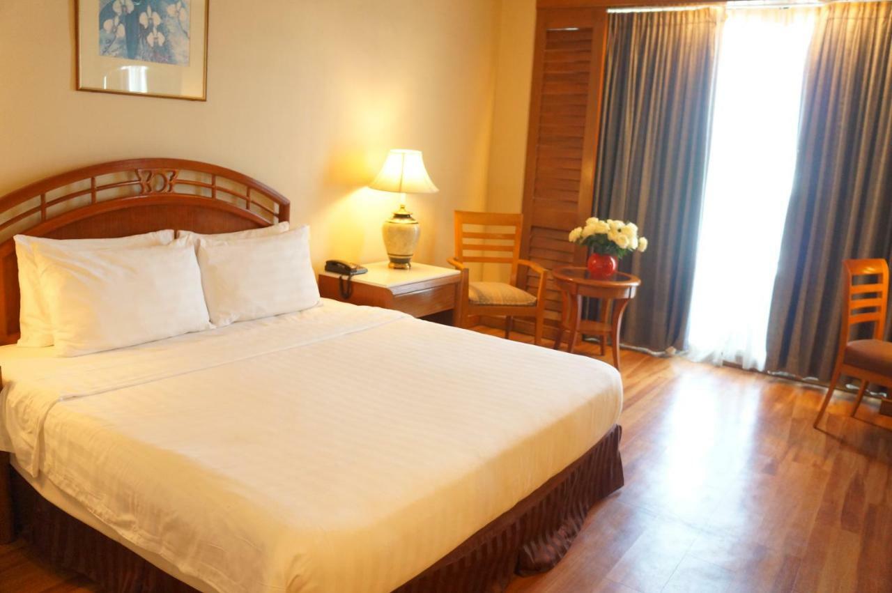 Sabah Oriental Hotel 4*